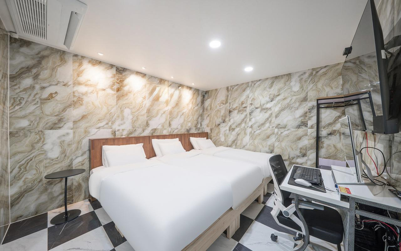 Bedroom 2, Mungyeong Star Hotel, Mungyeong