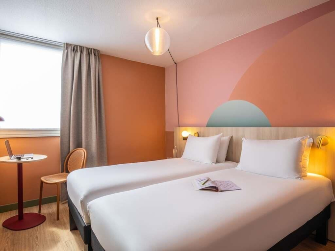 Bedroom 3, ibis Styles Reims Centre Cathédrale, Marne