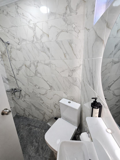 Bathroom 5, Lotos Apartments, Central Macedonia