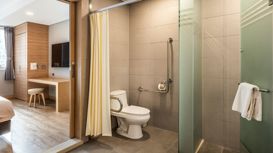 Bathroom 3, Konjiam Resort, Gwangju