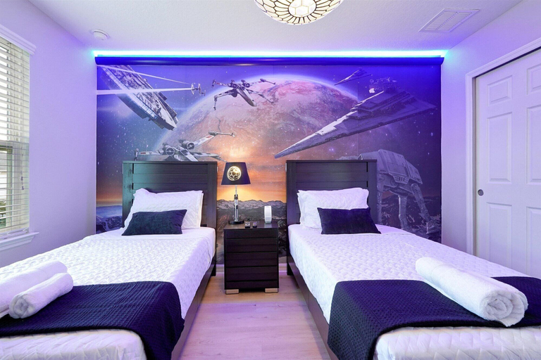 Room 2, TIFFANYS VILLAS Solara, Osceola