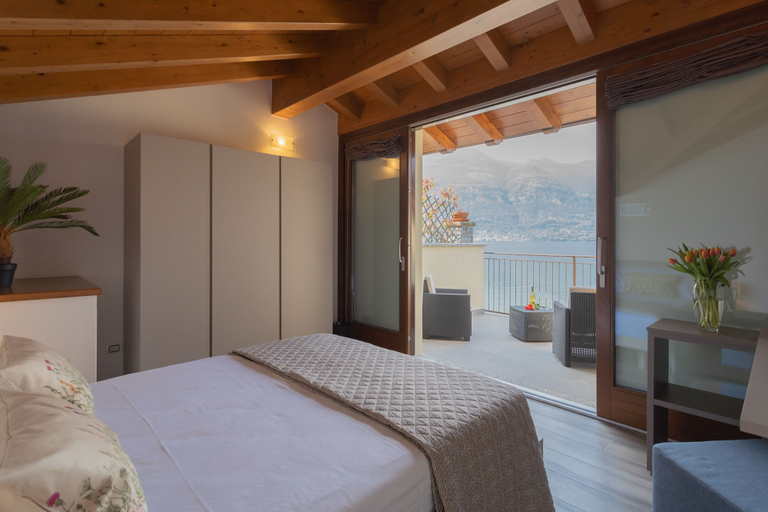 Bedroom 2, Dream Lake Apartments, Como