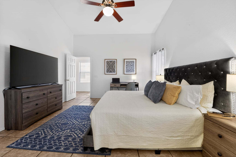 Bedroom 2, Sonesta Tucson, Pima