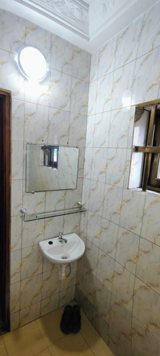 Bathroom 4, Royal Blue Apartments, Golfe (incl Lomé)