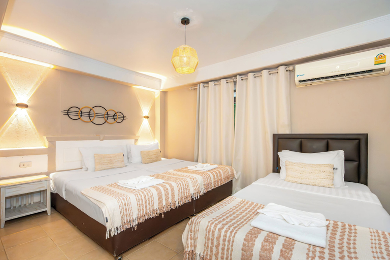 Bedroom 3, The Taksim Bangla Beach Hotel, Pulau Phuket