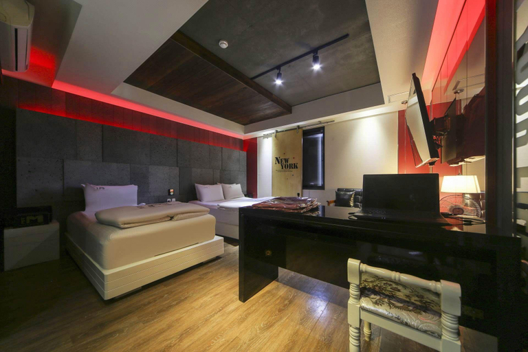 Bedroom 2, Daegu Dongseongro MTM, Buk