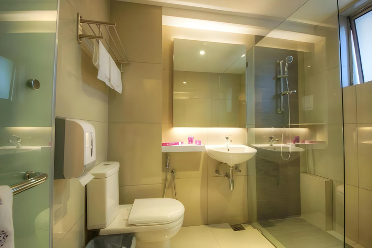 Bathroom 5, Merdeka Hotel Kluang, Kluang