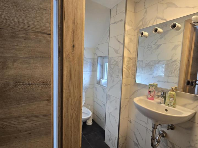 Bathroom 4, Bruchsal Herz, Karlsruhe