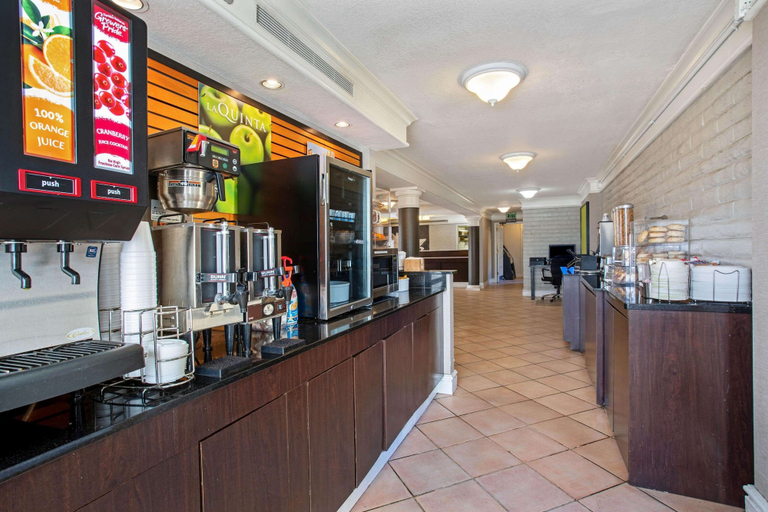 Food & Drinks 5, Travelodge by Wyndham Golden/Denver, Jefferson