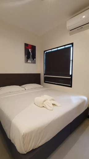 Bedroom 4, The Blocks Hostel Sukhumvit 10, Khlong Toey