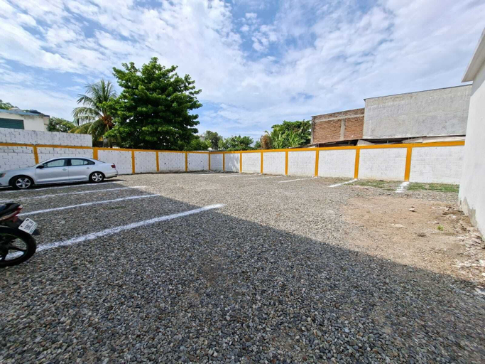Property grounds, Hotel Regina, Centla