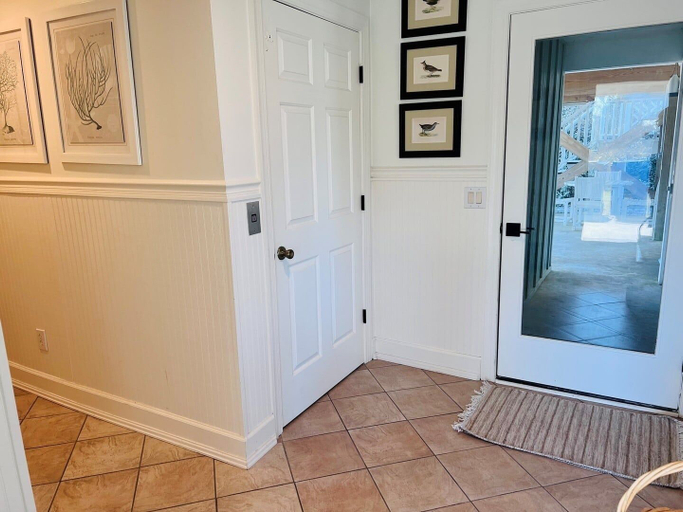 Interior 3, Dune Escape 5 Bedroom Home by RedAwning, Brunswick