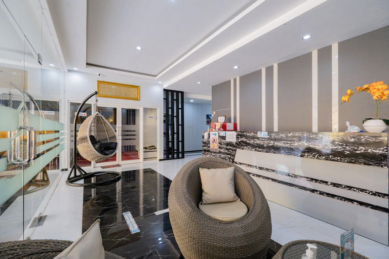 Food & Drinks, RedDoorz Plus near Politeknik Negeri Malang, Malang