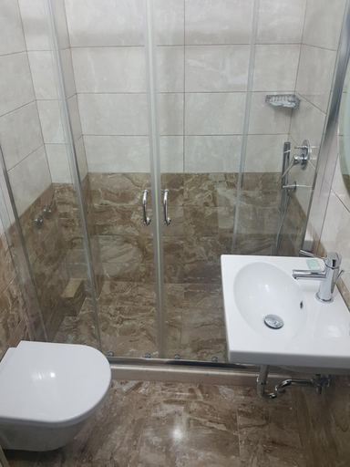 Bathroom 4, Bristol Hotel Tirana, Tiranës