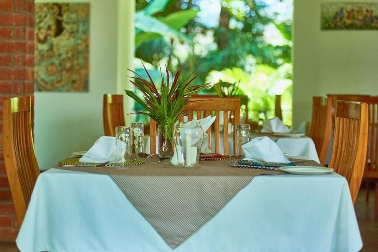Dining 4, House of West Kili, Siha