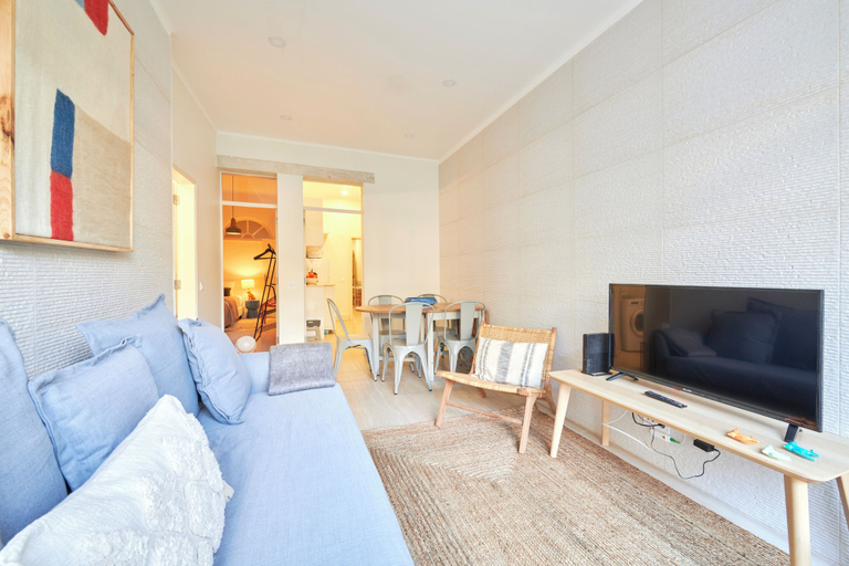 Living room 5, Charming And Central Br Apartments, By Timecooler, Lisbon
