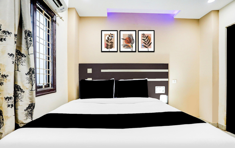 Room 2, Premium Sanjeevi Residency, East Godavari
