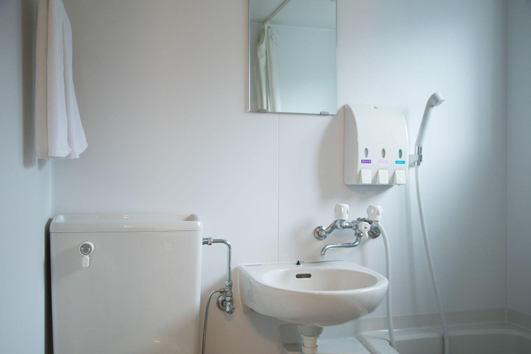 Bathroom 3, Hotel El Faro, Onagawa