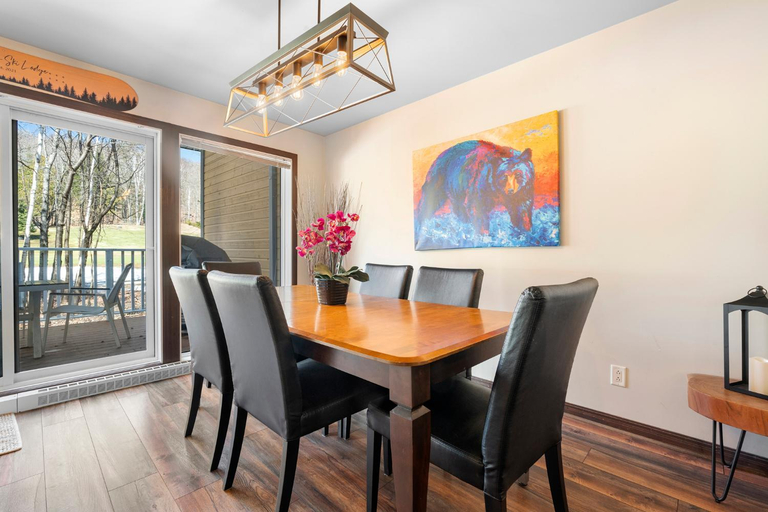 Others 5, Townhouse With Free Shuttle To Tremblant Resort, Les Laurentides