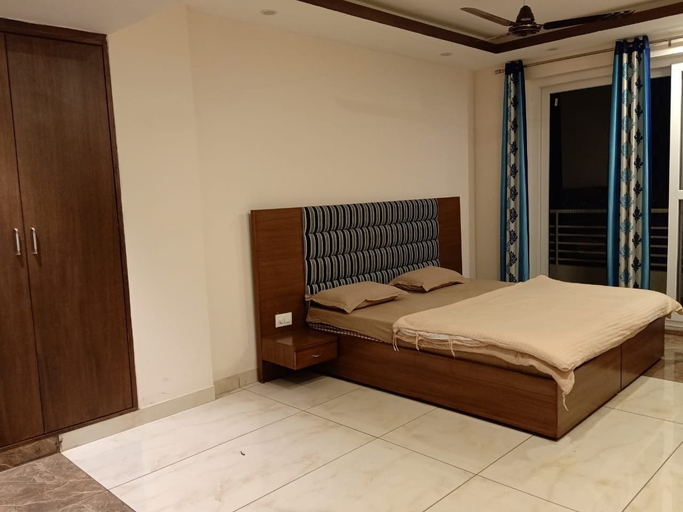Room 3, Pine Peak Kasauli, Solan