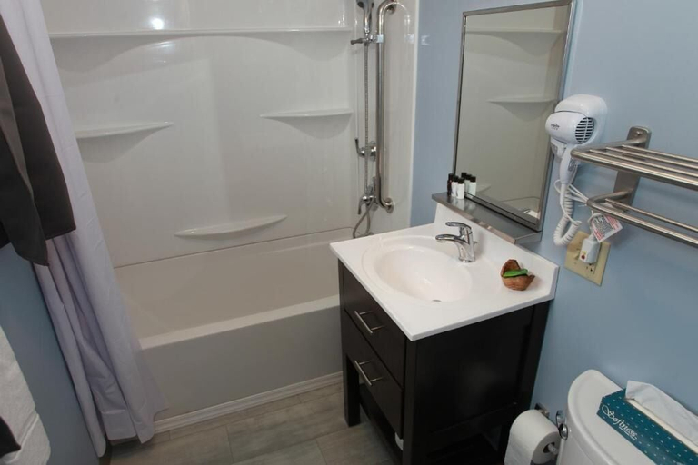 Bathroom 5, Wolastoq Inn and Suites, Aroostook