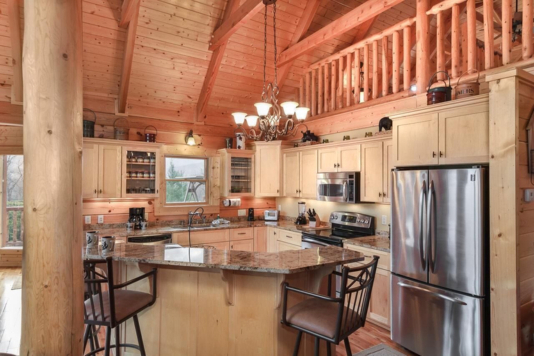 Others 5, Pinnacle View Lodge, Sevier