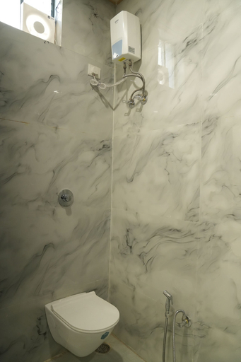 Bathroom 3, Hotel South Square, Nagpur