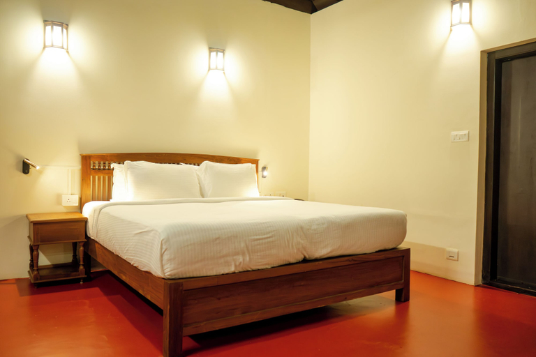 Room 4, Aaria Beach Resort and Spa, Alappuzha
