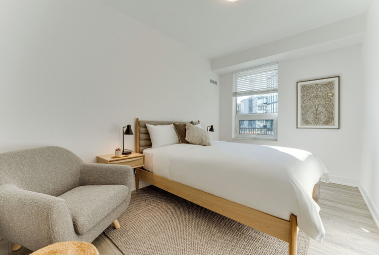 Room 5, Friday Harbour Resort, Simcoe