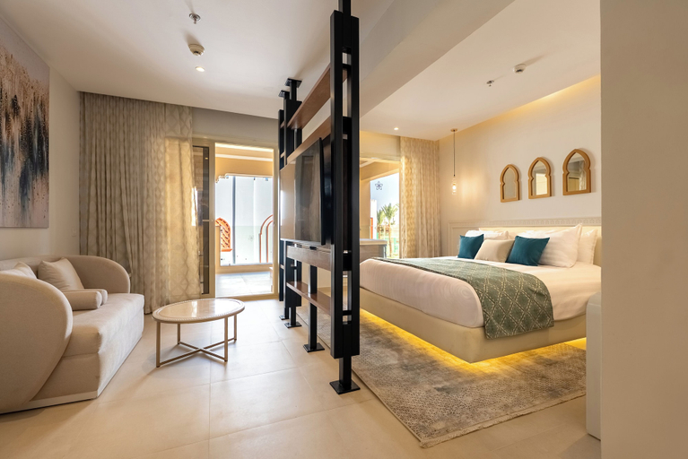 Bedroom 3, Sunrise Sentido Mamlouk Palace - All inclusive, Safaja