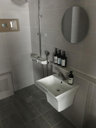 Bathroom 5, Gyeongju Stayrophy Noseo branch, Gyeongju