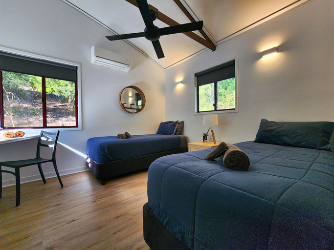 Room 4, 718 Cooloola Villa Kingfisher Bay K Gari Fraser Island, Maryborough