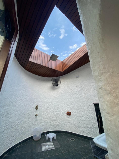 Bathroom 2, Corbett Cabana Farm, Nainital