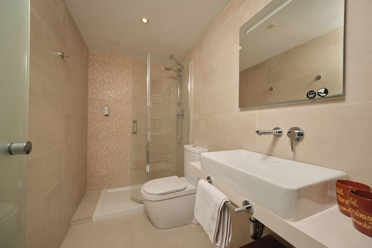Bathroom, Hotel Playa Mondrago, Baleares