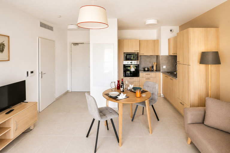 Private kitchen 4, Zenao Appart'hôtels Avignon, Vaucluse