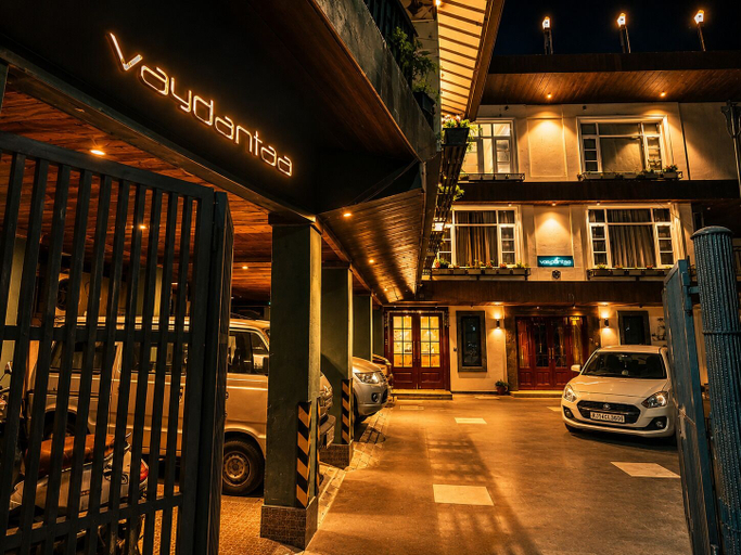 Exterior & Views 2, Vaydantaa - Luxury Boutique Hotel Mussoorie, Dehradun
