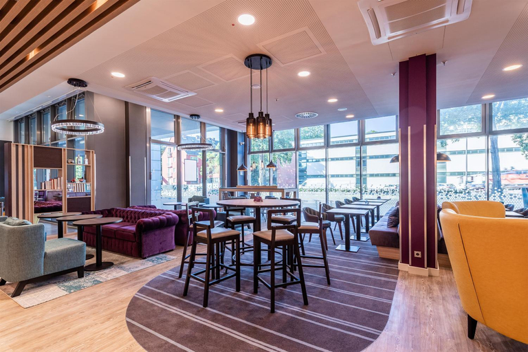 Public Area 2, Premier Inn Köln City Süd, Köln