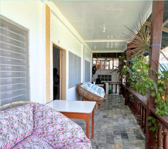 Others 3, Villa Sabang, Puerto Galera