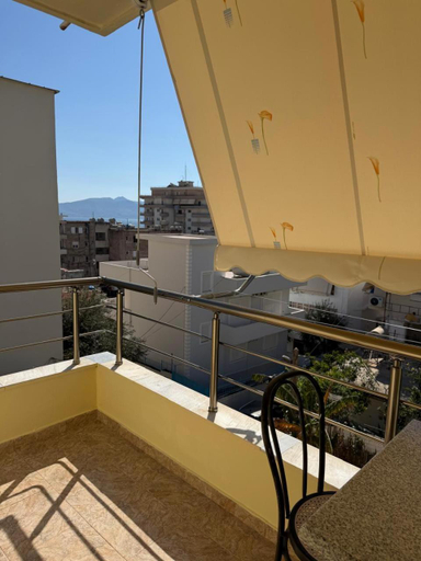 Others 5, Vesa Apartments, Sarandës