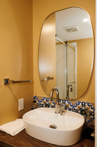 Bathroom 3, Auberge sur mer, Rivière-du-Loup