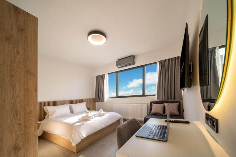 Room 3, Prime Central Suites, Central Macedonia