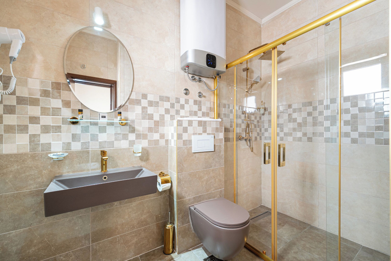 Bathroom 3, Hotel Perun