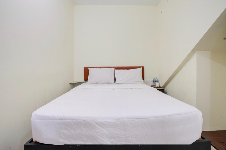 Room 5, Cozy Double Escape W/ Free Wifi and Parking, Batam