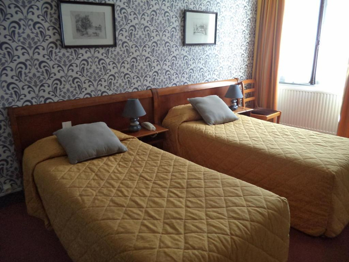 Bedroom 2, Cit Hotel Avallon Vauban, Yonne
