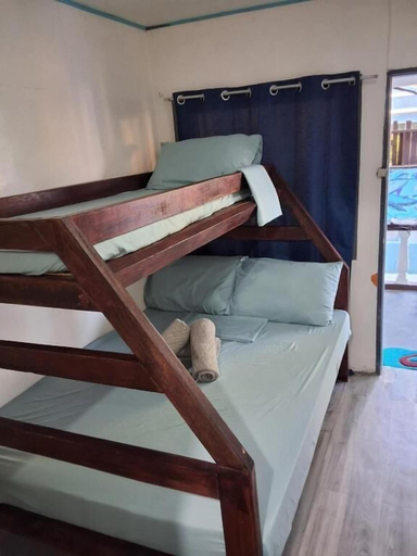 Room 5, D Bamboo House, Mabini
