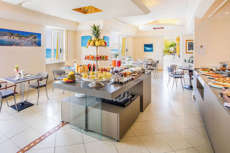 Food & Drinks 5, Hotel Albatros Varigotti, Savona
