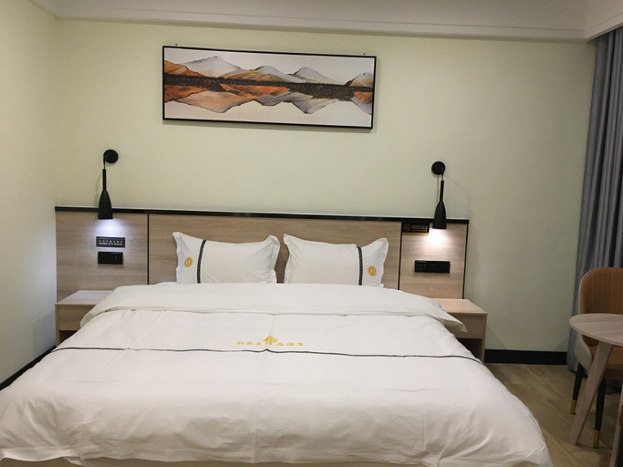 Bedroom 5, Fengshan Puerman Boutique Hotel, Hechi