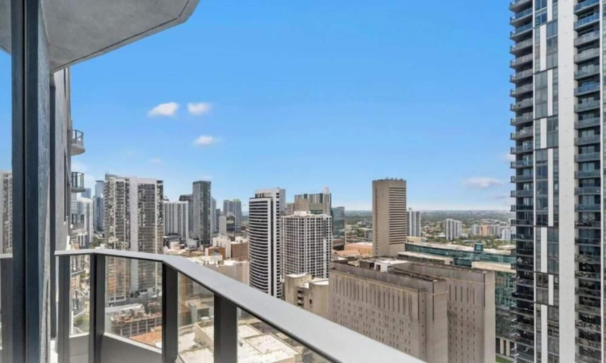 Property grounds 5, 501 - 3508, Miami-Dade