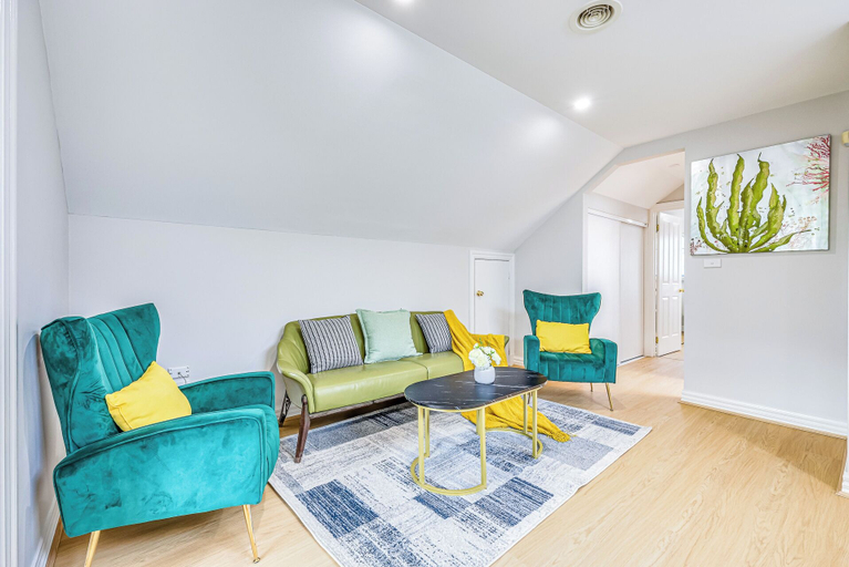 Living area 3, StayAU PoolTable 2-Story Pet-friendly, Melton - East