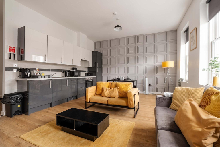 Others 4, Spacious apartment for groups in City Centre, Sefton